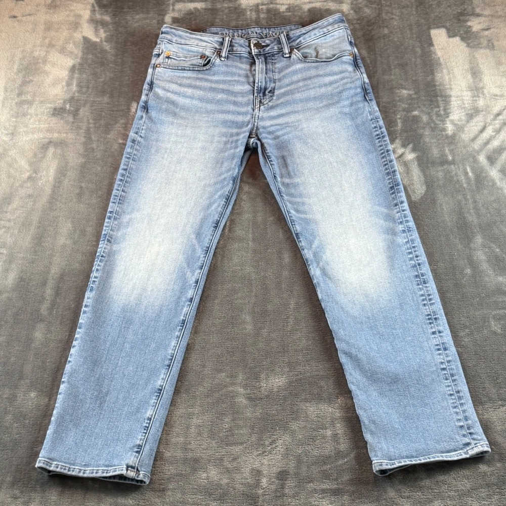 American Eagle Original Straight Airflex+ Light Wash Jeans Mens 31x30 1206-05U9A